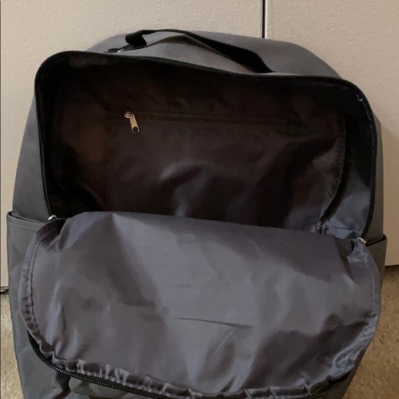 DSW Backpack - Picture 4 of 4